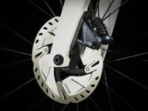 Madone SL 6 2022 White Black 10