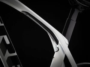 Madone SL 6 2022 White Black 6