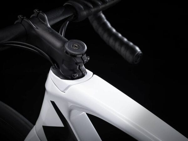 Madone SL 6 2022 White Black 7