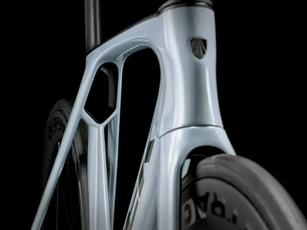 Madone SL 7 24 Plasma Grey Pearl 5