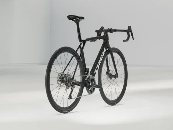 Madone SL6 G8 Black 2