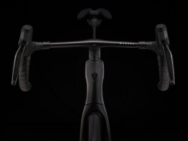 Madone SLR 7 23 Deep Smoke 8