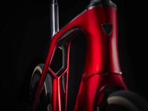 Madone SLR 9 23 Metallic Red Smoke 6