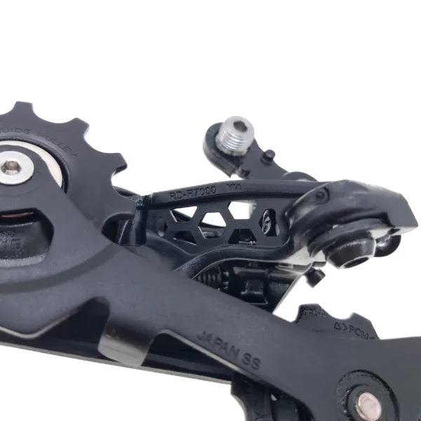 מעביר אחורי 11 הילוכים לאופני כביש shimano 105 scaled